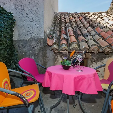 Apartment Stone Beauty Kastela *