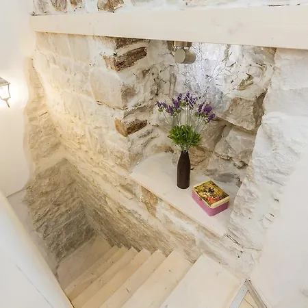 Apartment Stone Beauty Kastela *